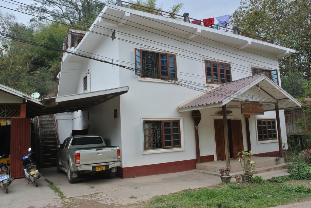 Syvongsack Guesthouse Muang Pakbèng Esterno foto