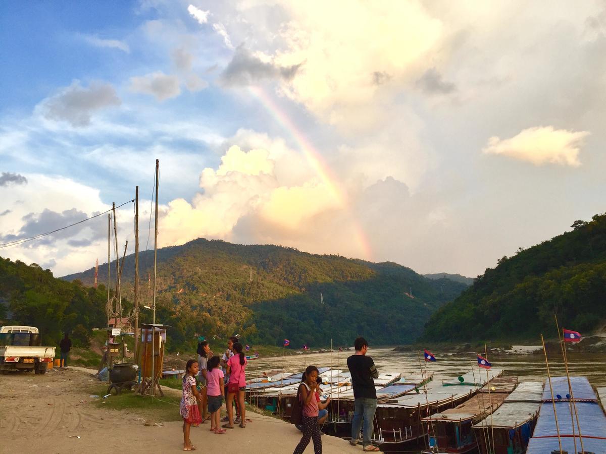Syvongsack Guesthouse Muang Pakbèng Esterno foto